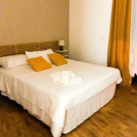 Central Station Deluxe Неаполь