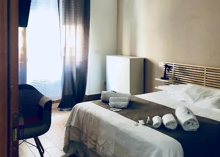 فندق مبيت وإفطار Central Station Deluxe نابولي