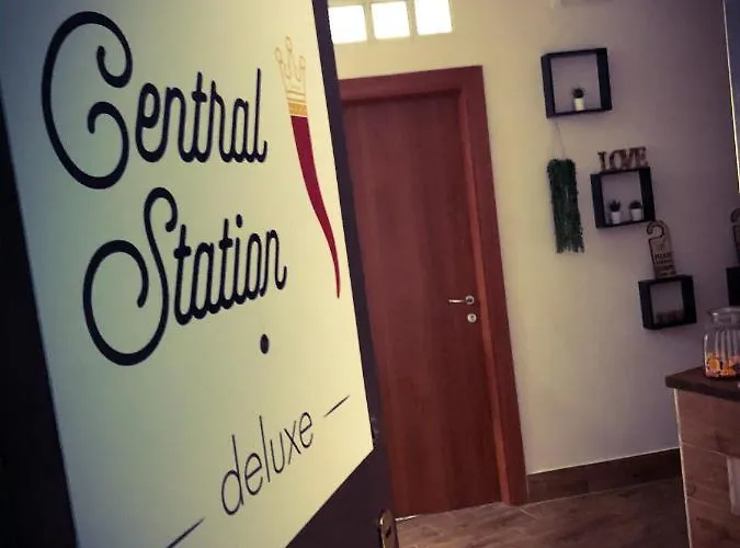 Central Station Deluxe