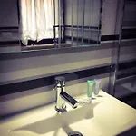 Central Station Deluxe Bed & Breakfast *