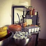 Bed & Breakfast Central Station Deluxe *